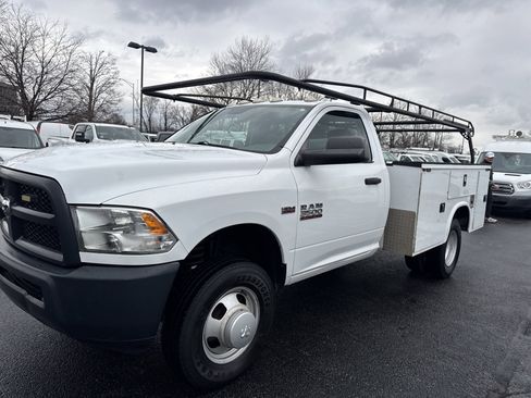Used 2015 RAM 3500 Tradesman image 12