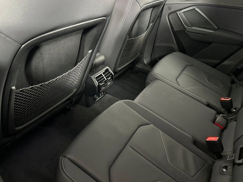 Used 2025 Audi Q3 2.0T Premium image 11