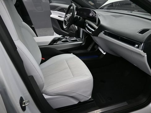 Certified 2024 Cadillac Lyriq Sport AWD/4WD image 20
