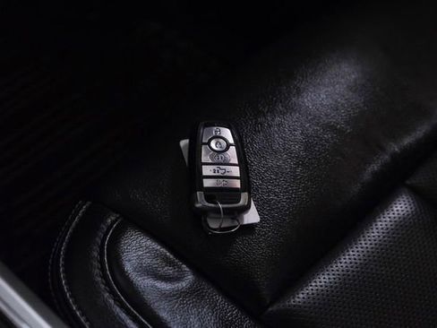 Used 2019 Ford F150 Lariat image 52