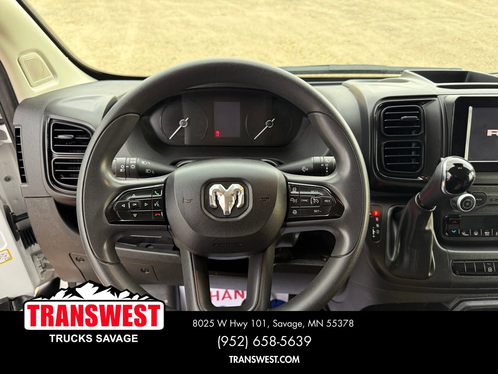 Used 2025 RAM ProMaster 2500 w/ Convenience Group FWD image 10