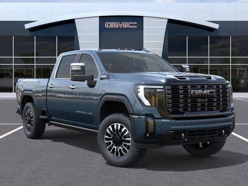 New 2026 GMC Sierra 3500 Denali Ultimate w/ LPO, Black Badging Package AWD/4WD image 7