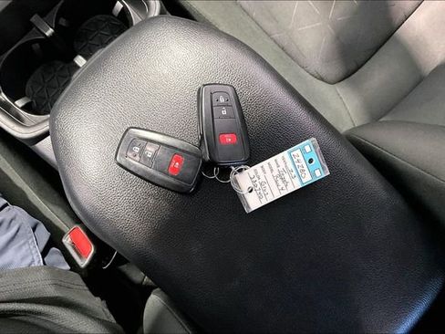 Used 2023 Toyota RAV4 XLE w/ XLE Grade Weather Package AWD/4WD image 37