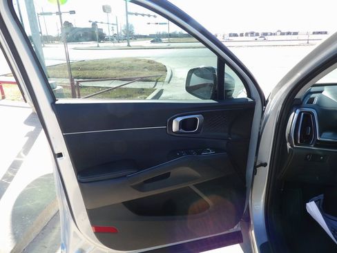 New 2026 Kia Sorento LX image 10