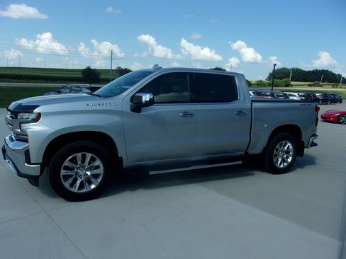 Used 2021 Chevrolet Silverado 1500 LTZ AWD/4WD image 6