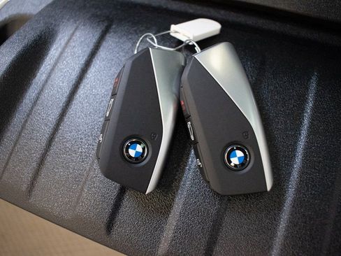 New 2026 BMW X5 xDrive40i w/ Climate Comfort Package image 28