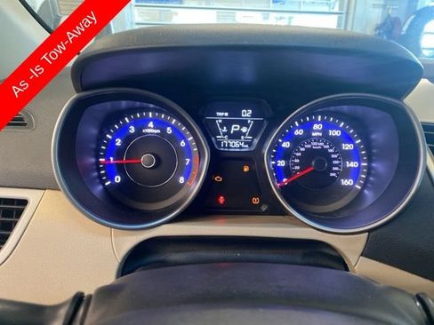 Used 2015 Hyundai Elantra Limited w/ Option Group 05 FWD image 14