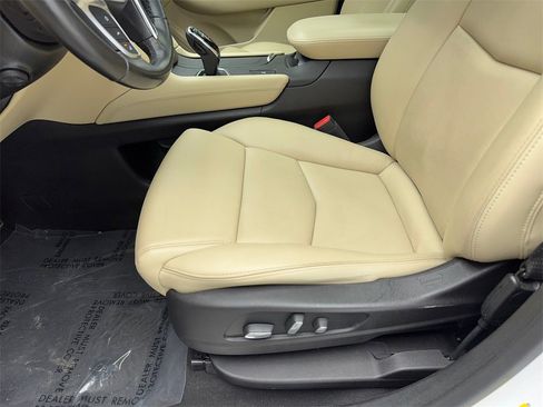 Used 2018 Cadillac XT5 Luxury w/ Driver Awareness Package image 32