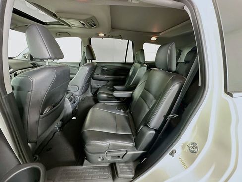 Used 2016 Honda Pilot Elite image 25