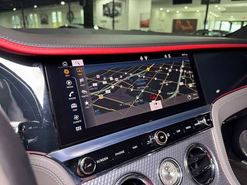 Used 2022 Bentley Continental GT Mulliner image 19