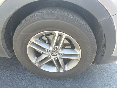 Used 2017 Hyundai Santa Fe Sport FWD image 13