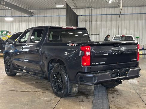 Used 2022 Chevrolet Silverado 1500 Custom image 5