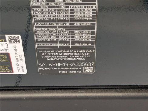 New 2025 Land Rover Range Rover SE image 19