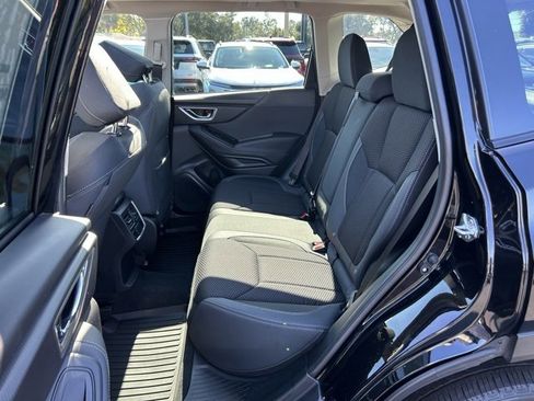 Used 2023 Subaru Forester Premium image 15