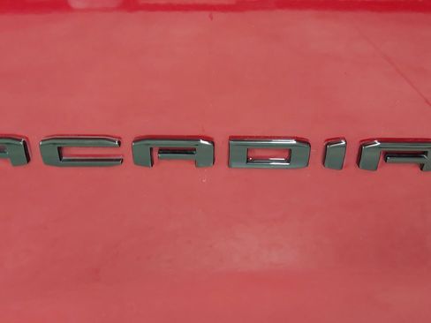 Used 2023 GMC Acadia SLE w/ Driver Convenience Package image 32