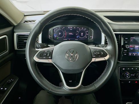 Used 2023 Volkswagen Atlas SE AWD/4WD image 11