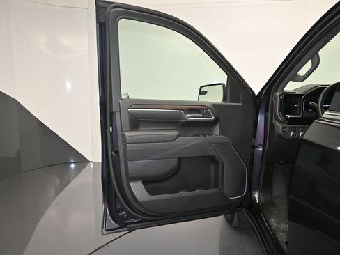 Certified 2025 GMC Sierra 1500 SLT AWD/4WD image 10