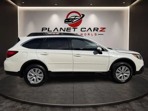 Used 2017 Subaru Outback 2.5i Premium AWD/4WD image 6