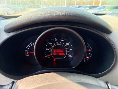 Used 2015 Kia Soul image 37