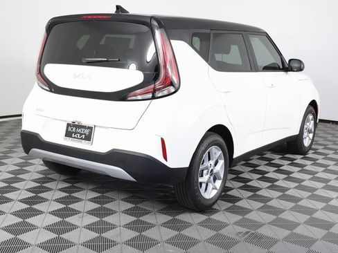 New 2025 Kia Soul S image 4