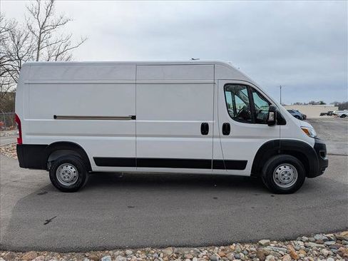 Used 2023 RAM ProMaster 2500 image 6