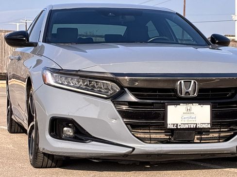 Certified 2022 Honda Accord Sport image 10