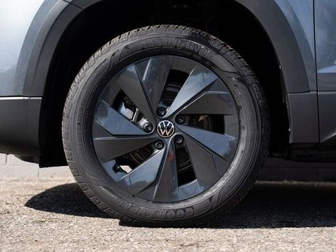 New 2026 Volkswagen Taos S image 7