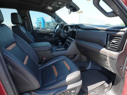 Used 2023 GMC Sierra 1500 AT4 w/ AT4 Preferred Package AWD/4WD image 24