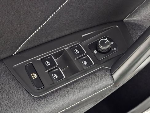 Used 2022 Volkswagen Tiguan SE R-Line AWD/4WD image 23