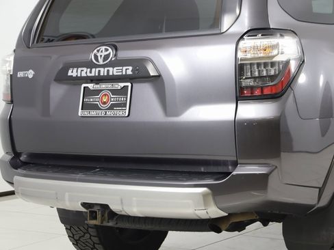Used 2022 Toyota 4Runner TRD Off-Road Premium image 43