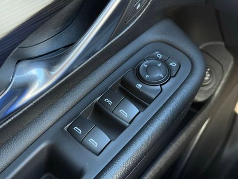 Used 2024 GMC Terrain SLT image 20