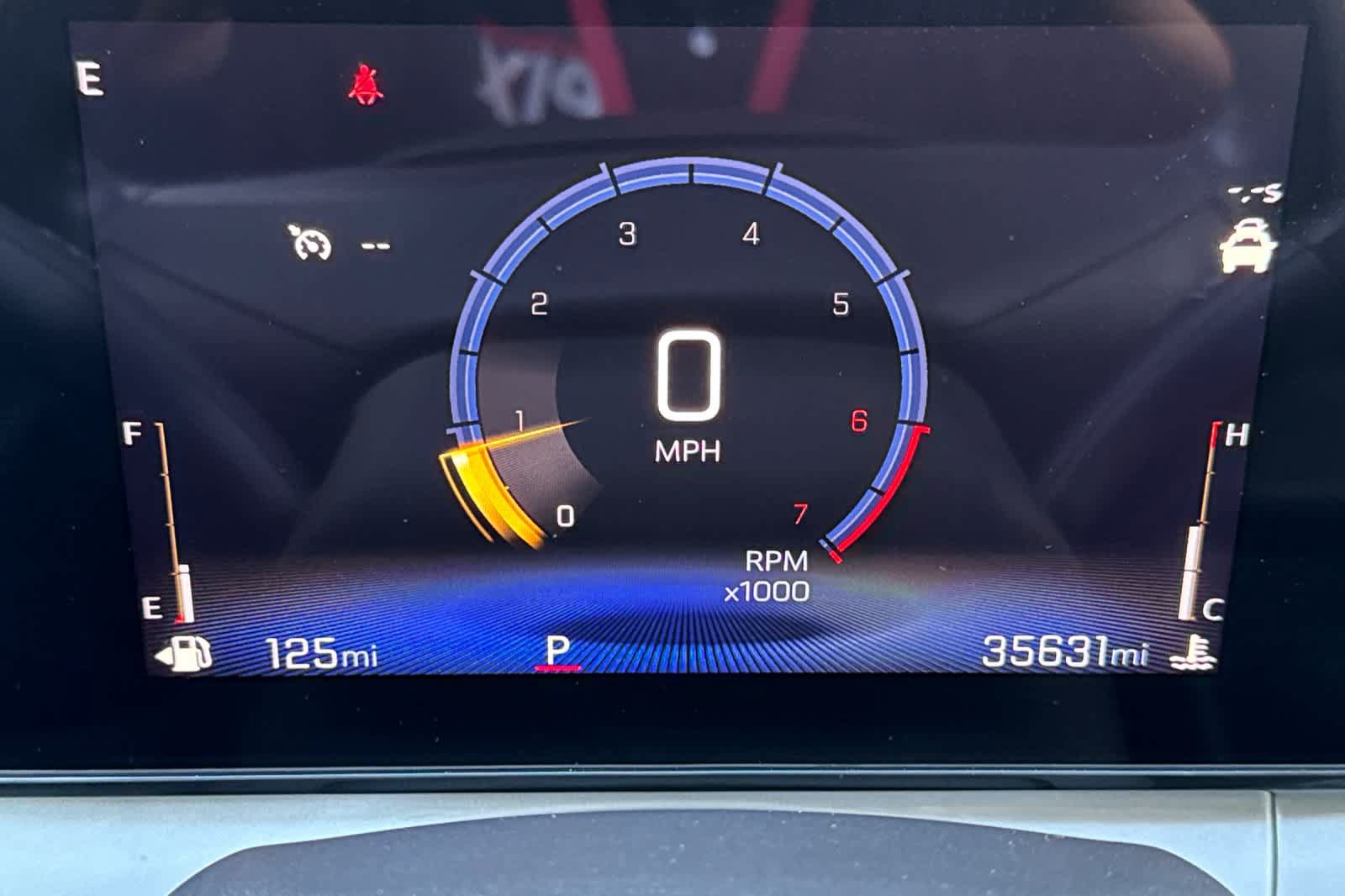 Used 2025 Chevrolet Trax LT FWD image 24