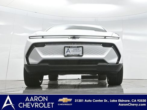 New 2026 Chevrolet Equinox EV LT image 60