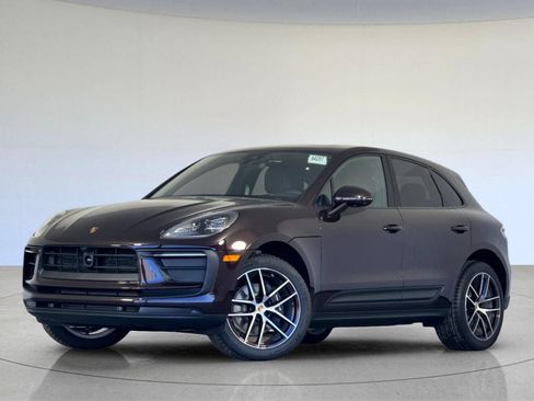 Certified 2026 Porsche Macan AWD/4WD image 1