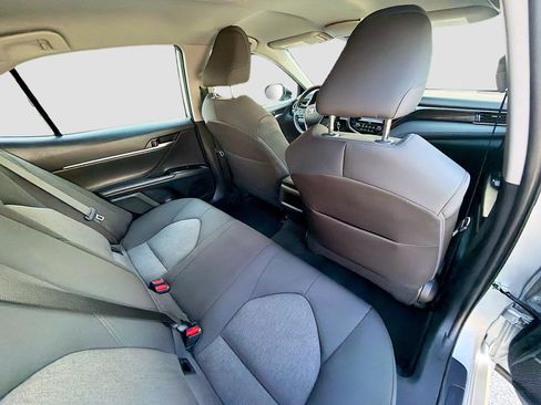 Used 2020 Toyota Camry LE FWD image 26