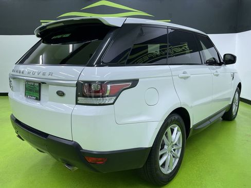Used 2017 Land Rover Range Rover Sport SE image 9