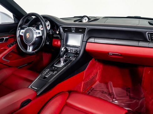 Used 2016 Porsche 911 Turbo S image 35