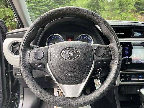 Certified 2017 Toyota Corolla LE FWD image 13