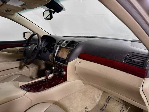 Used 2010 Lexus LS 460 RWD image 37
