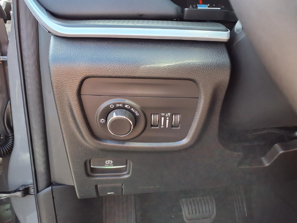 New 2027 Jeep Grand Cherokee Laredo X AWD/4WD image 12