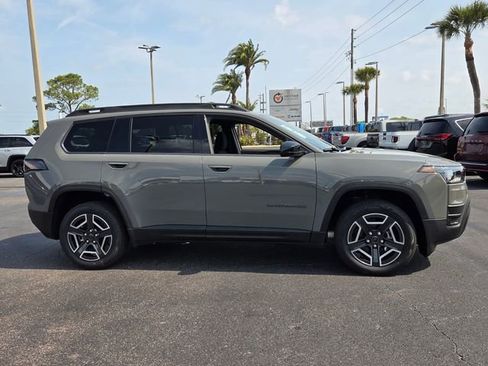 New 2026 Jeep Cherokee Laredo image 8