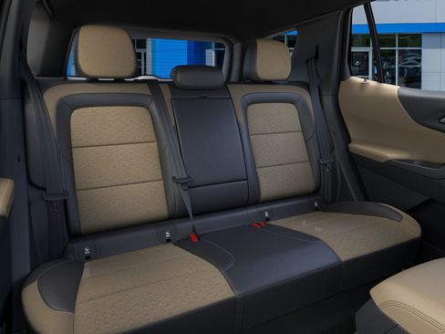 New 2026 Chevrolet Equinox ACTIV w/ Convenience Package III image 41