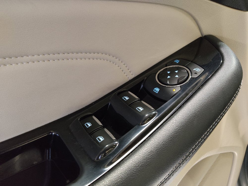 Used 2019 Ford Edge Titanium FWD image 27