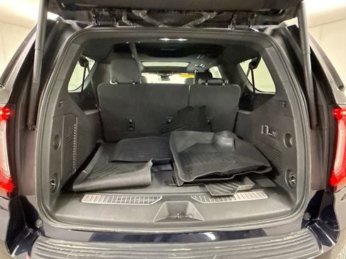 Used 2023 GMC Yukon XL AT4 w/ Technology Package image 29