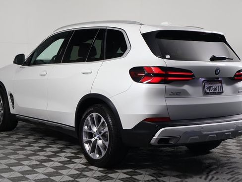 Certified 2026 BMW X5 sDrive40i w/ Climate Comfort Package RWD image 6