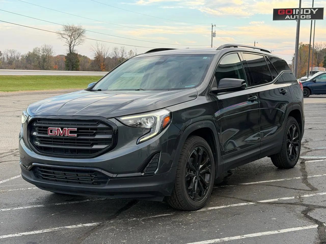 Used 2021 GMC Terrain SLE w/ Elevation Edition FWD image 1