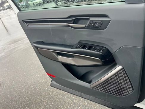 Used 2024 Kia EV9 Wind image 17