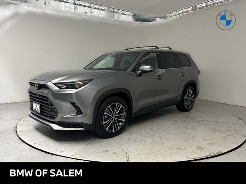 Used 2026 Toyota Grand Highlander AWD Hybrid image 1