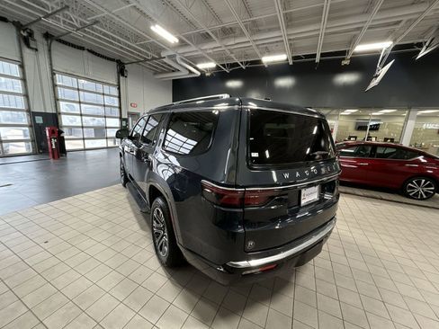 Used 2024 Jeep Wagoneer Series II image 36