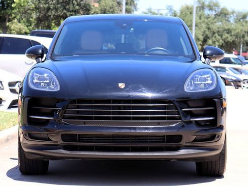 Used 2020 Porsche Macan image 3